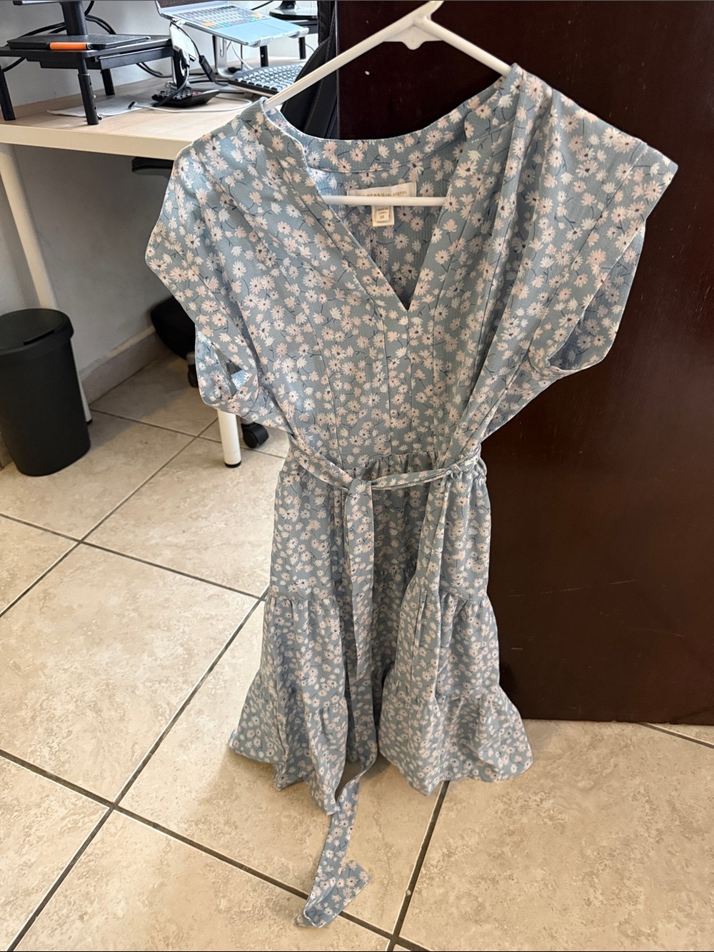 Monteau Los Angeles Blue Floral Midi Dress